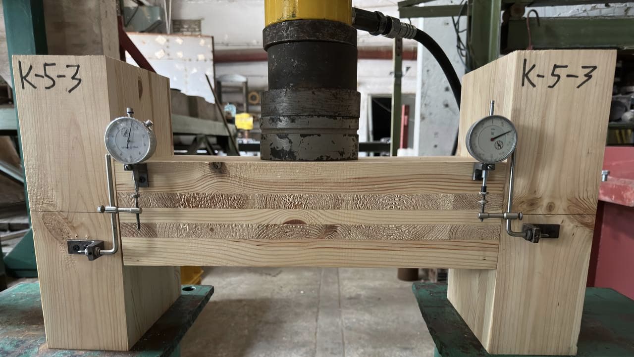 Joint of CLT panels on beech pins – shear test | Osnovnoy Moment (OsnoM)